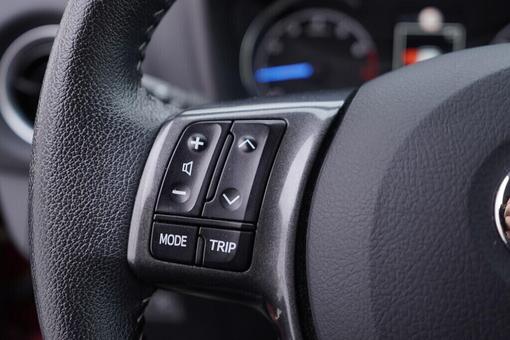 OV190V08821_30.webp_YARIS EDICE 20 1.5  82 kW manuál