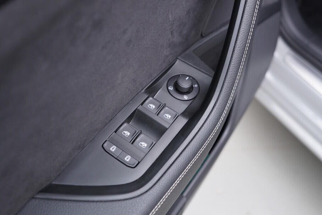 OV190V08829_20.webp_SUPERB SportLine 2.0 TDI 147 kW automat, DPH