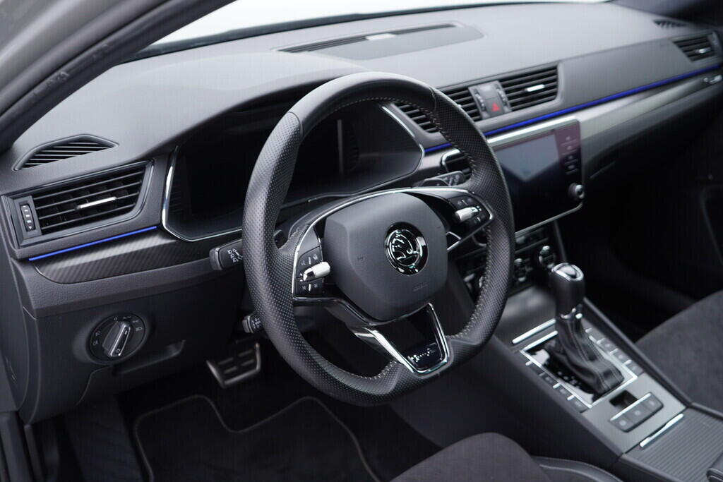 OV190V08829_23.webp_SUPERB SportLine 2.0 TDI 147 kW automat, DPH