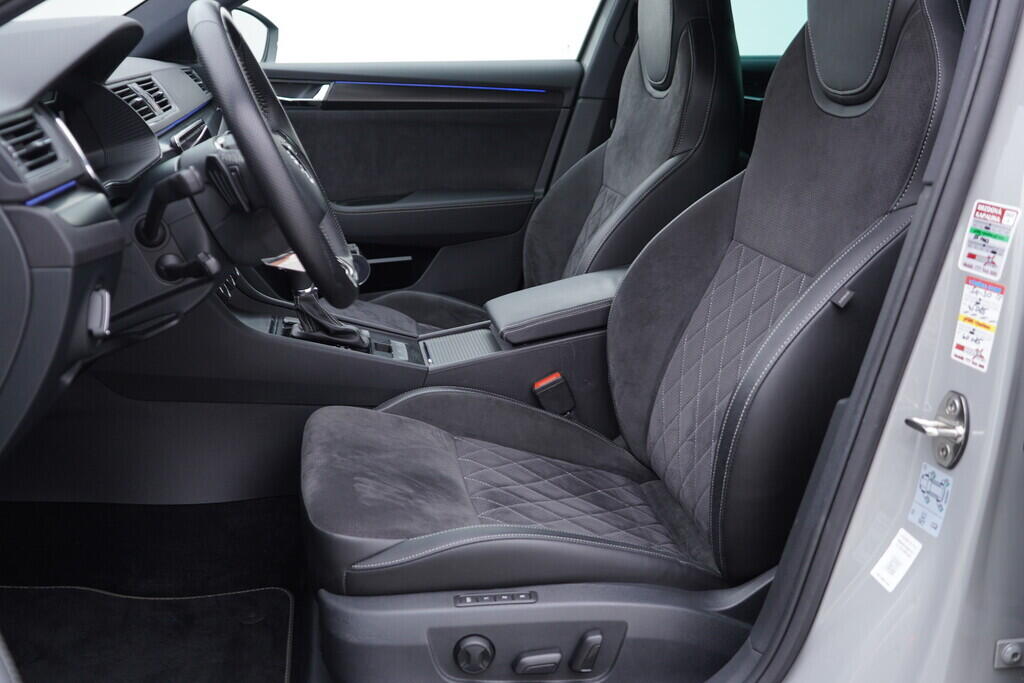 OV190V08829_24.webp_SUPERB SportLine 2.0 TDI 147 kW automat, DPH