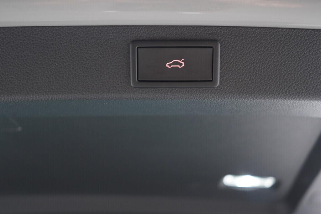 OV190V08829_40.webp_SUPERB SportLine 2.0 TDI 147 kW automat, DPH