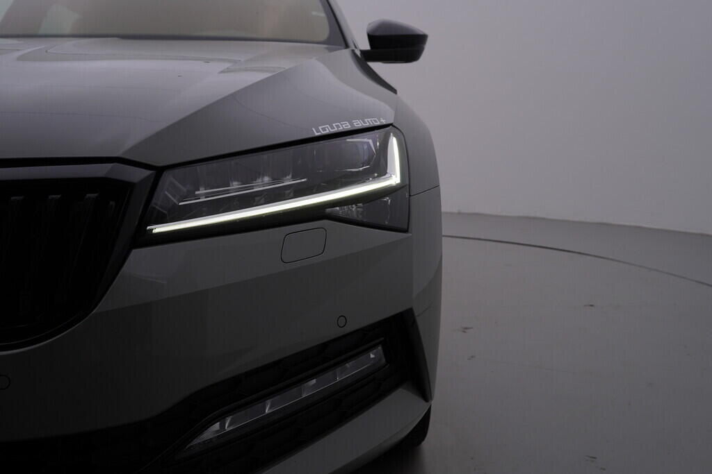 OV190V08829_48.webp_SUPERB SportLine 2.0 TDI 147 kW automat, DPH
