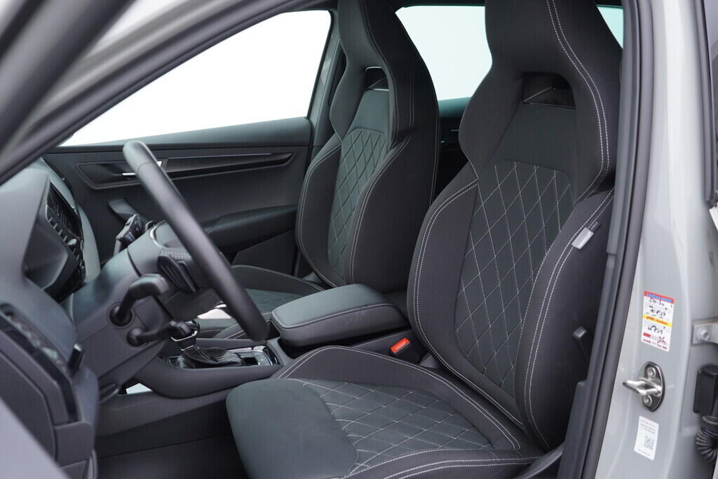 OV190V08831_22.webp_KAROQ SportLine 2.0 TSI 110 kW automat
