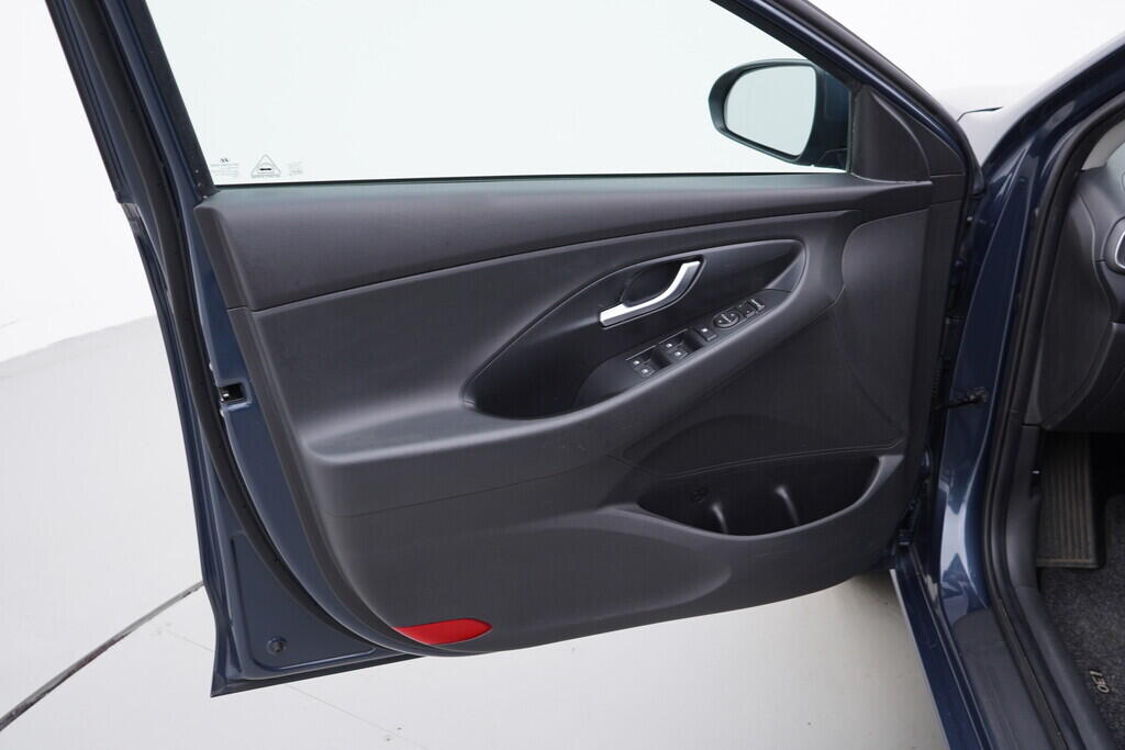 OV190V08834_19.webp_I30 Comfort   88 kW manuál
