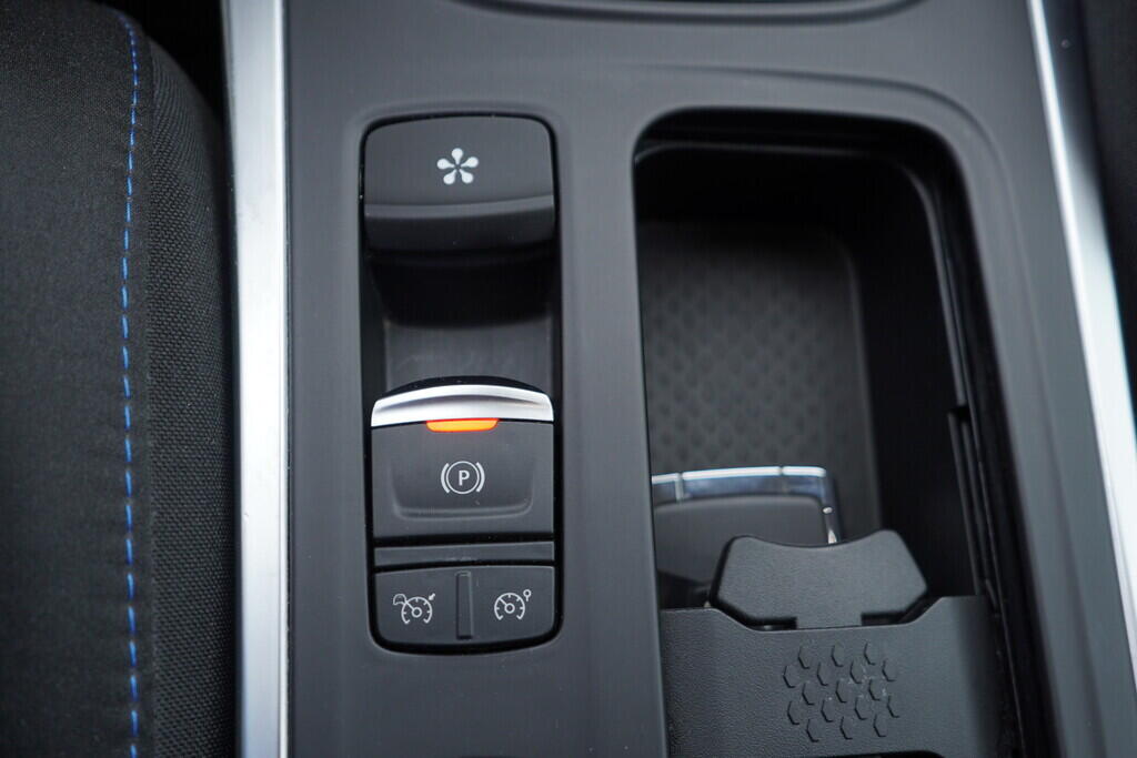 OV190V08835_42.webp_MÉGANE GT 1.6  151 kW automat