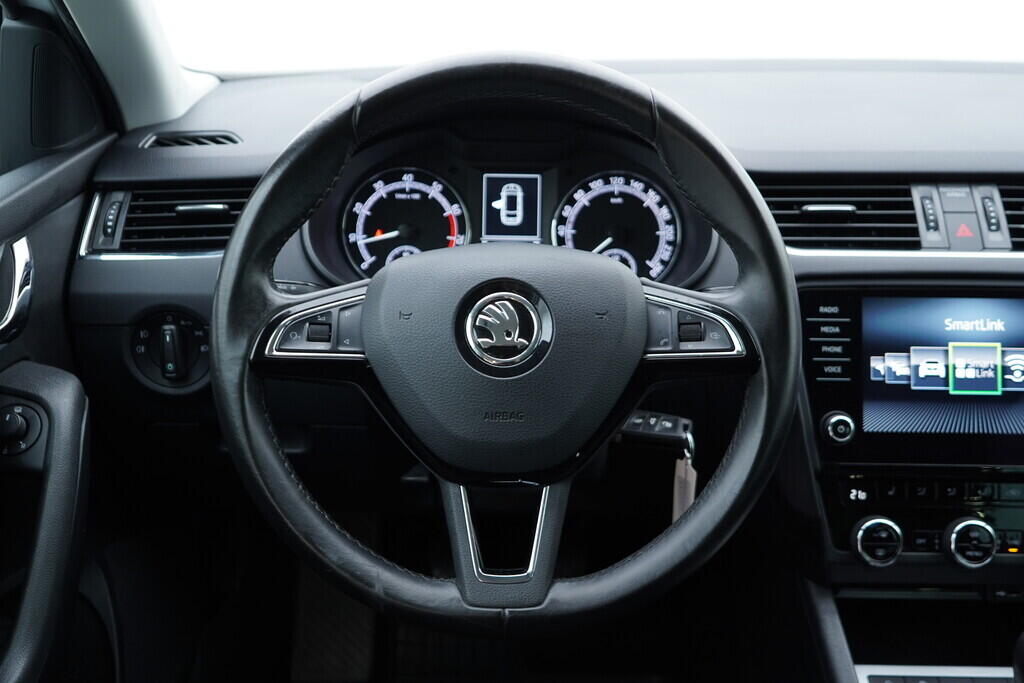 OV190V08836_27.webp_OCTAVIA Drive 1.4 TSI 110 kW manuál