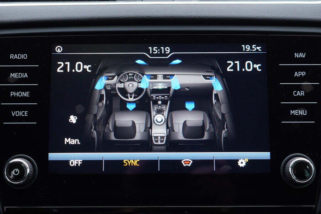 OV190V08836_31.webp_OCTAVIA Drive 1.4 TSI 110 kW manuál