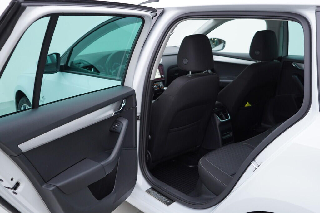 OV190V08836_35.webp_OCTAVIA Drive 1.4 TSI 110 kW manuál