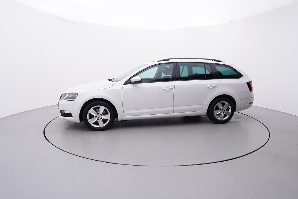 OV190V08838_11.webp_OCTAVIA Ambition Plus 1.5 TSI 110 kW manuál