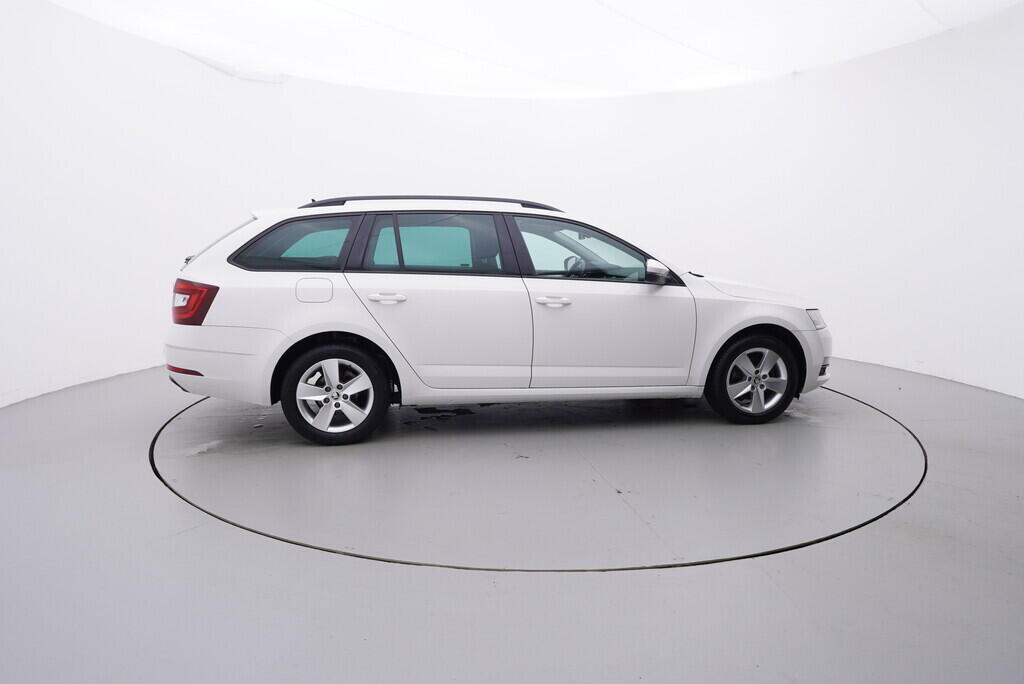 OV190V08838_15.webp_OCTAVIA Ambition Plus 1.5 TSI 110 kW manuál