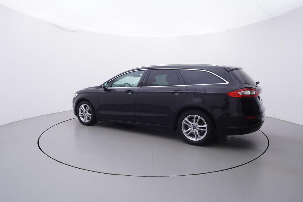 OV190V08840_12.webp_MONDEO Titanium   110 kW manuál