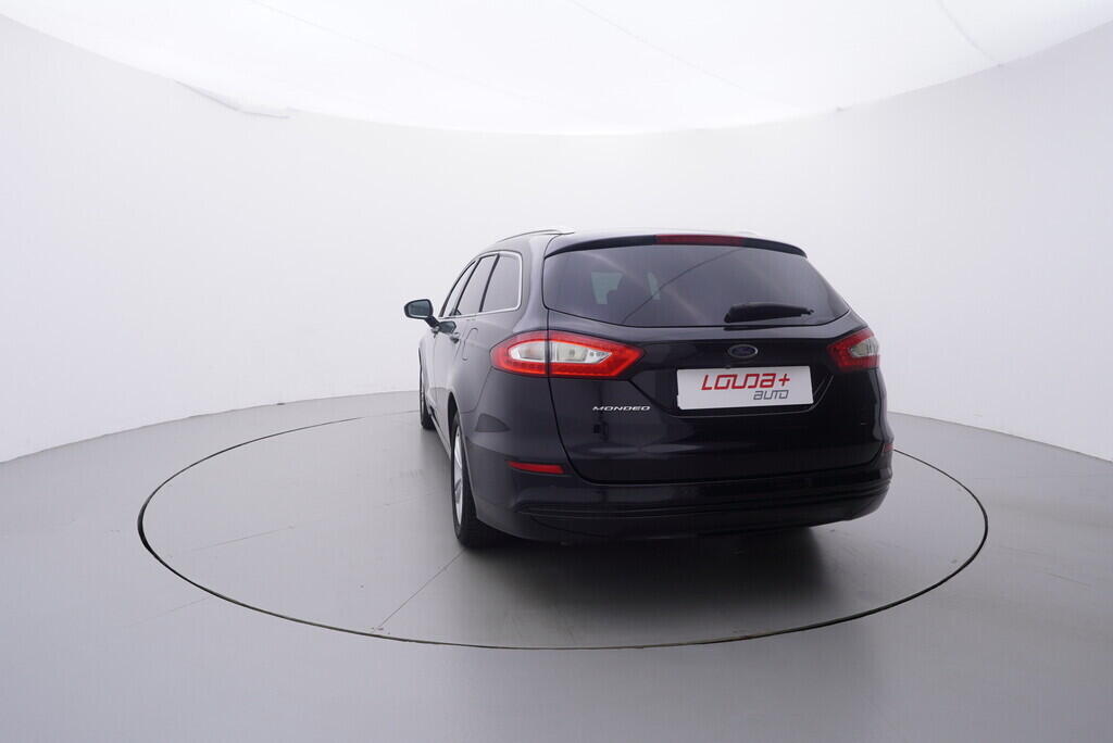 OV190V08840_13.webp_MONDEO Titanium   110 kW manuál