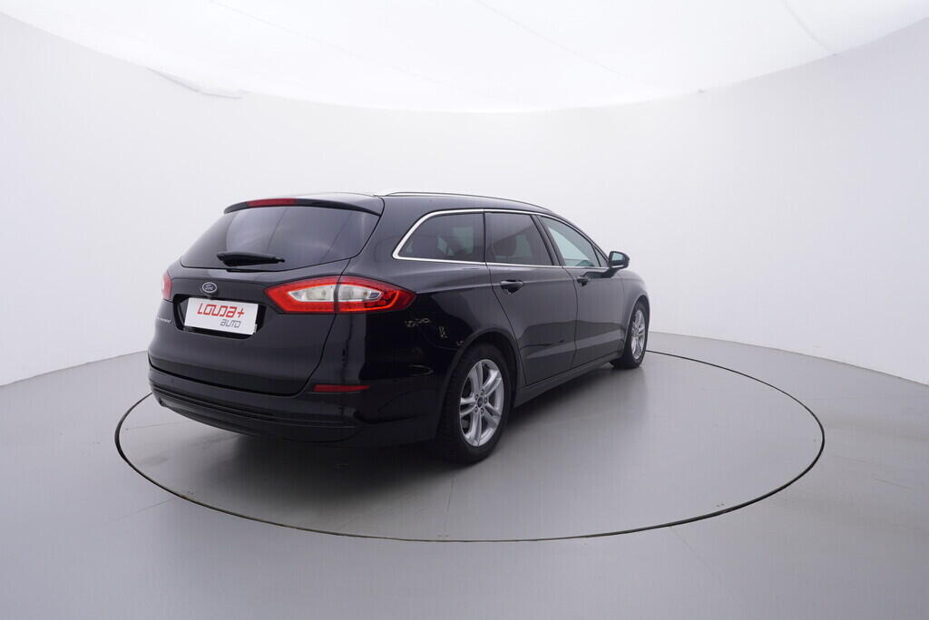 OV190V08840_14.webp_MONDEO Titanium   110 kW manuál