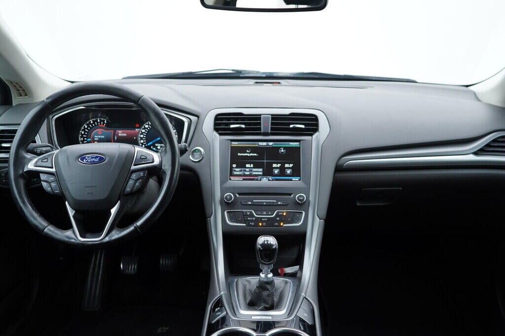 OV190V08840_27.webp_MONDEO Titanium   110 kW manuál