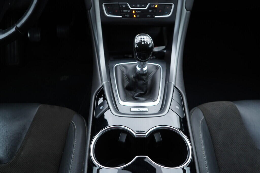 OV190V08840_34.webp_MONDEO Titanium   110 kW manuál