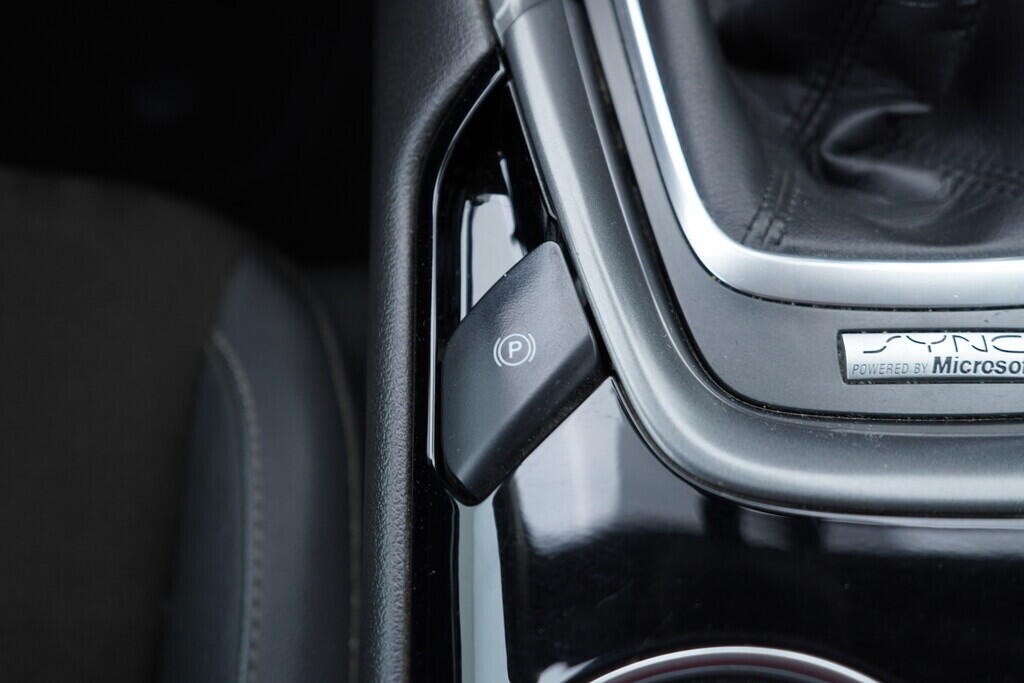 OV190V08840_35.webp_MONDEO Titanium   110 kW manuál