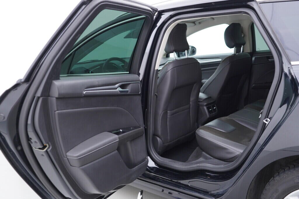 OV190V08840_36.webp_MONDEO Titanium   110 kW manuál