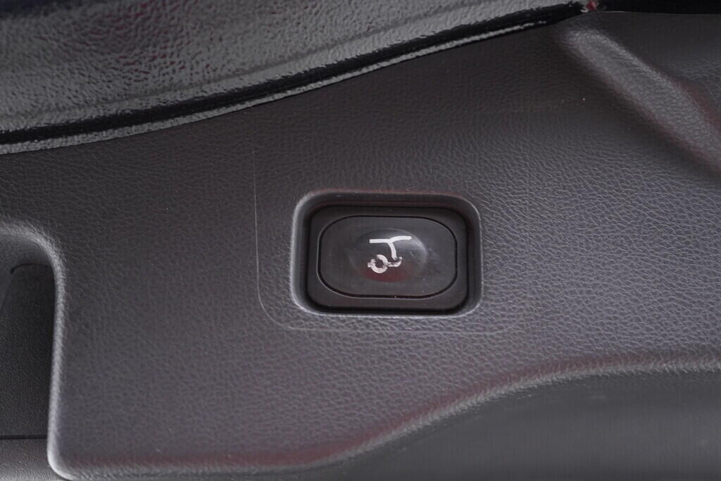 OV190V08840_39.webp_MONDEO Titanium   110 kW manuál