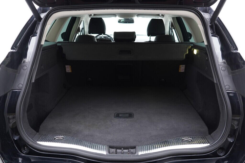 OV190V08840_40.webp_MONDEO Titanium   110 kW manuál