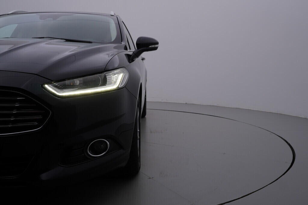 OV190V08840_44.webp_MONDEO Titanium   110 kW manuál