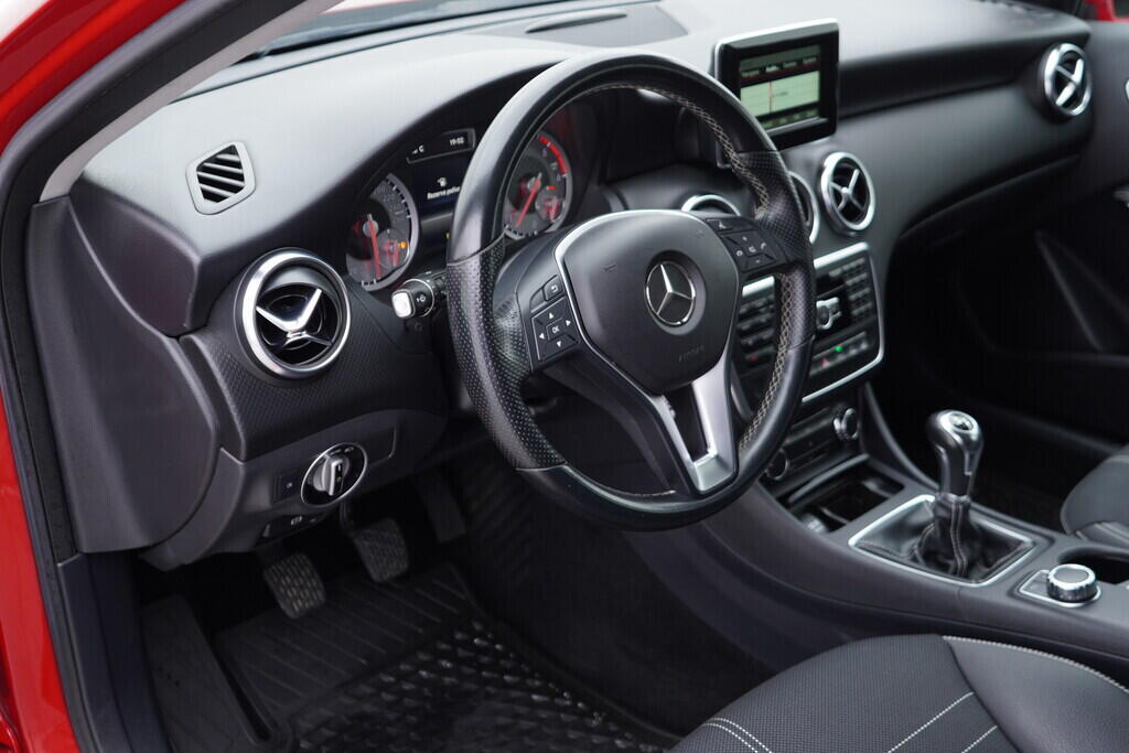 OV190V08845_21.webp_A160  1.5  66 kW manuál