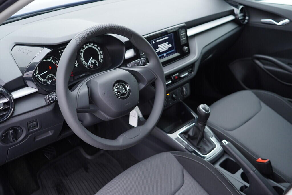 OV190V08848_21.webp_FABIA Ambition 1.0 MPI 59 kW manuál