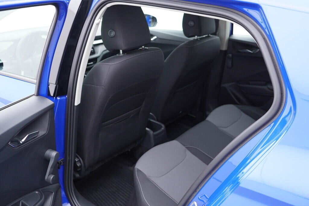 OV190V08848_32.webp_FABIA Ambition 1.0 MPI 59 kW manuál