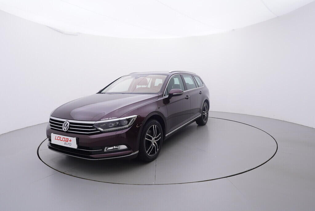 OV190V08855_10.webp_PASSAT VARIANT Highline 2.0 TDI 140 kW automat