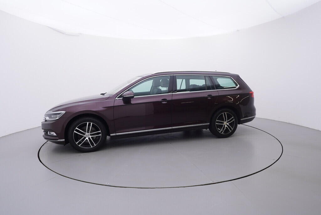 OV190V08855_11.webp_PASSAT VARIANT Highline 2.0 TDI 140 kW automat