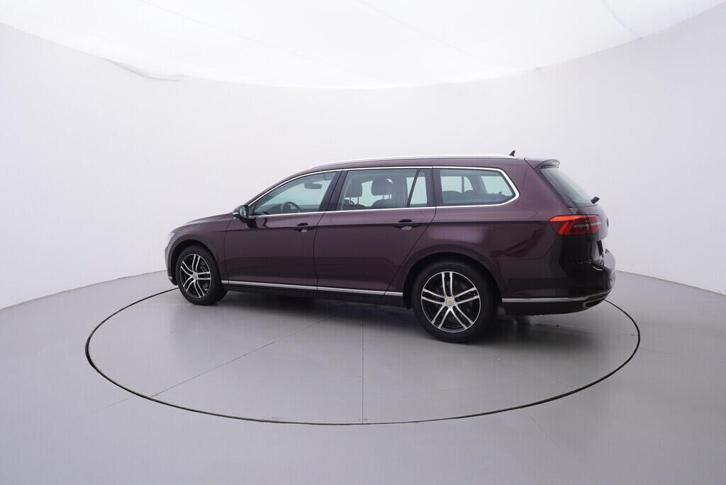OV190V08855_12.webp_PASSAT VARIANT Highline 2.0 TDI 140 kW automat