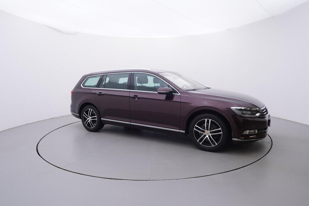 OV190V08855_16.webp_PASSAT VARIANT Highline 2.0 TDI 140 kW automat