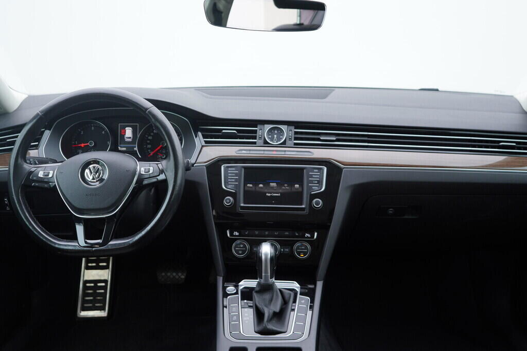 OV190V08855_27.webp_PASSAT VARIANT Highline 2.0 TDI 140 kW automat