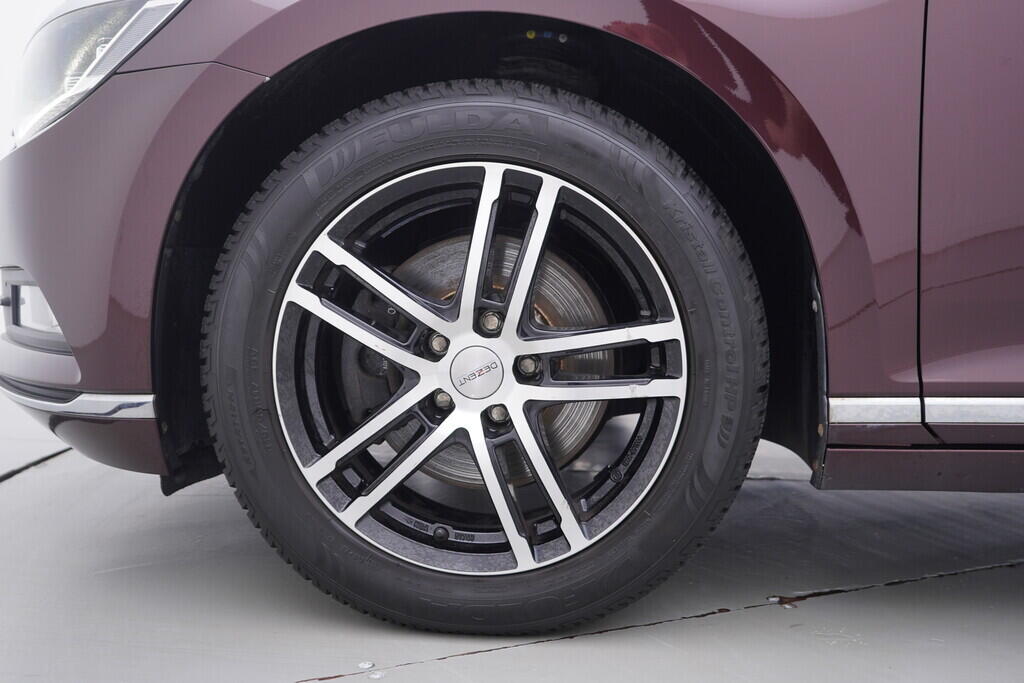 OV190V08855_42.webp_PASSAT VARIANT Highline 2.0 TDI 140 kW automat