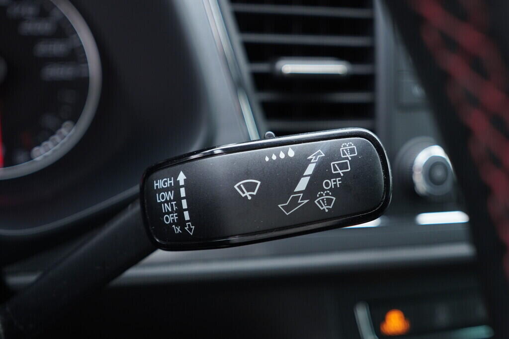 OV190V08856_25.webp_LEON FR 1.4 TSI 110 kW manuál