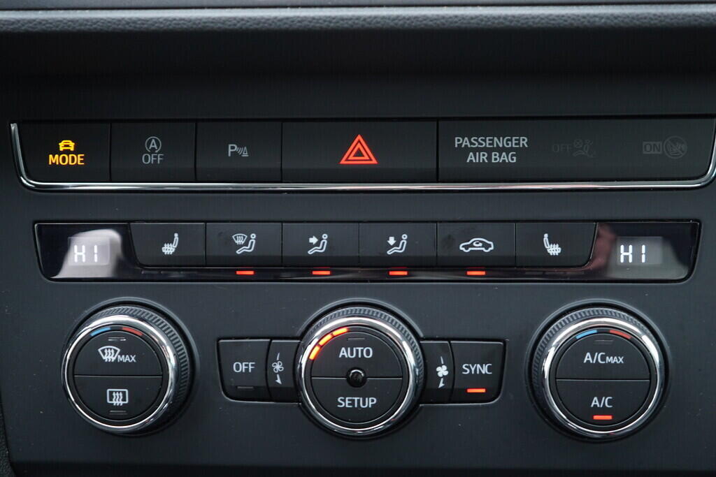 OV190V08856_33.webp_LEON FR 1.4 TSI 110 kW manuál