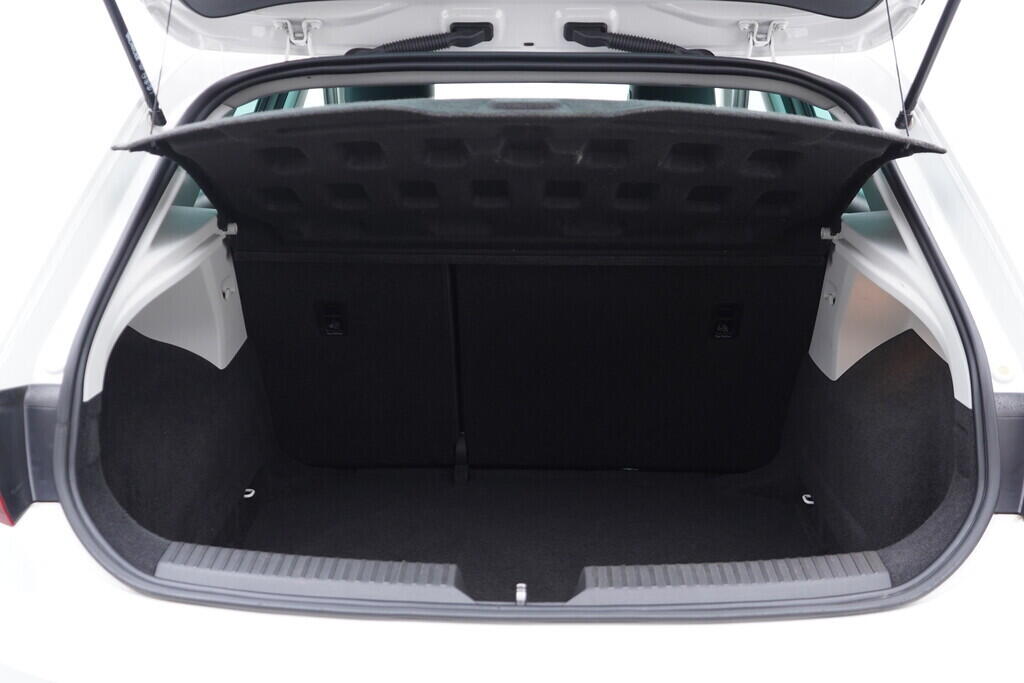 OV190V08856_38.webp_LEON FR 1.4 TSI 110 kW manuál