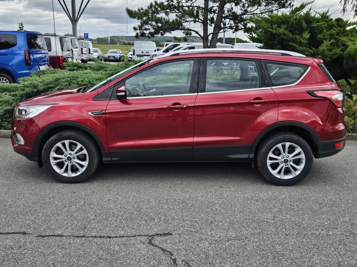 OV190V08858_12.webp_KUGA  2.0  110 kW manuál