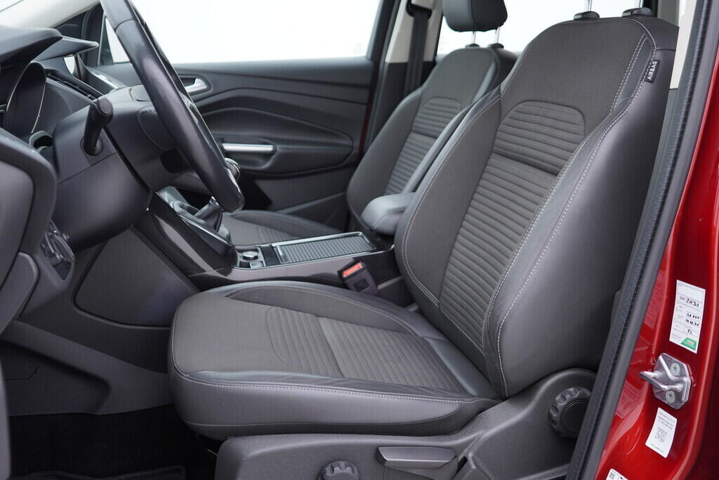 OV190V08858_22.webp_KUGA  2.0  110 kW manuál