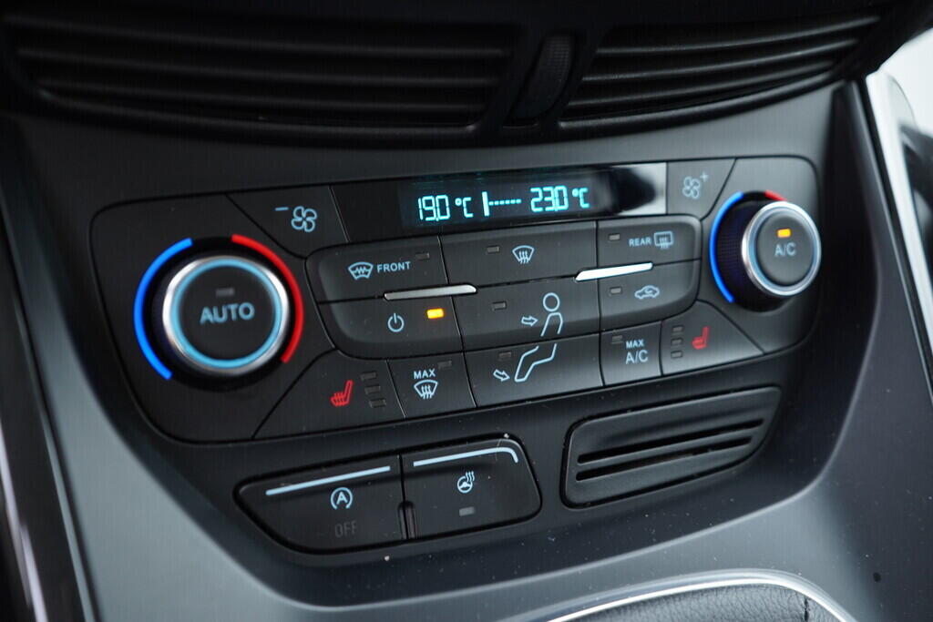 OV190V08858_31.webp_KUGA  2.0  110 kW manuál