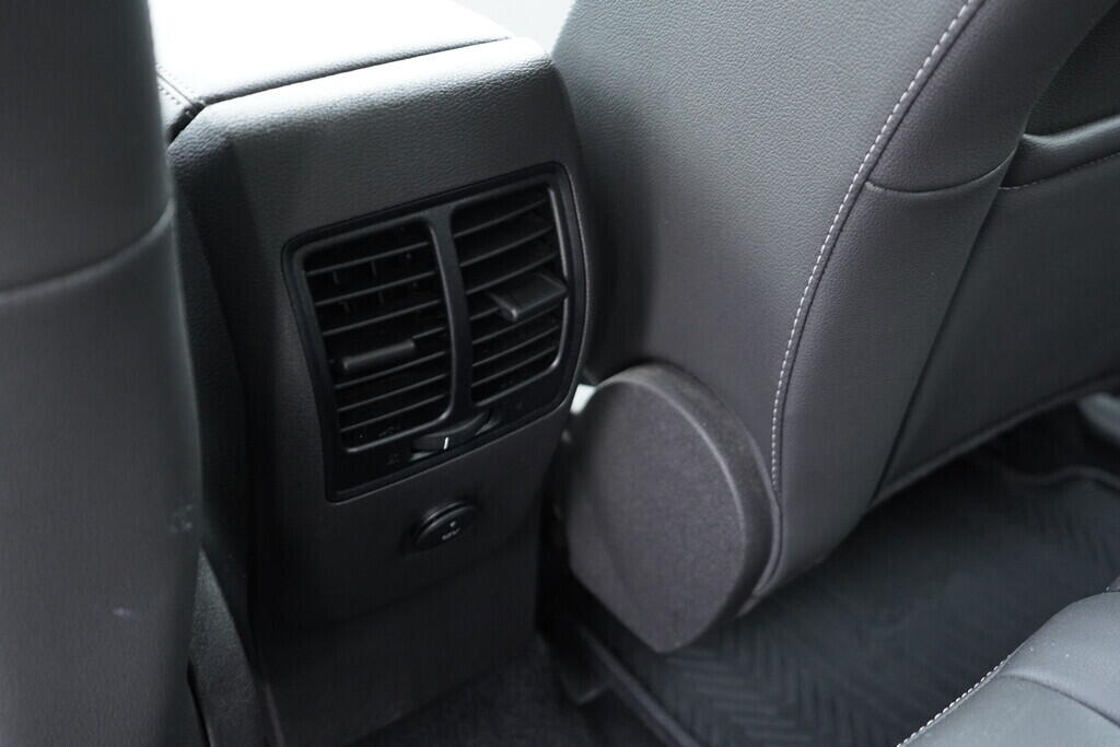 OV190V08858_34.webp_KUGA  2.0  110 kW manuál