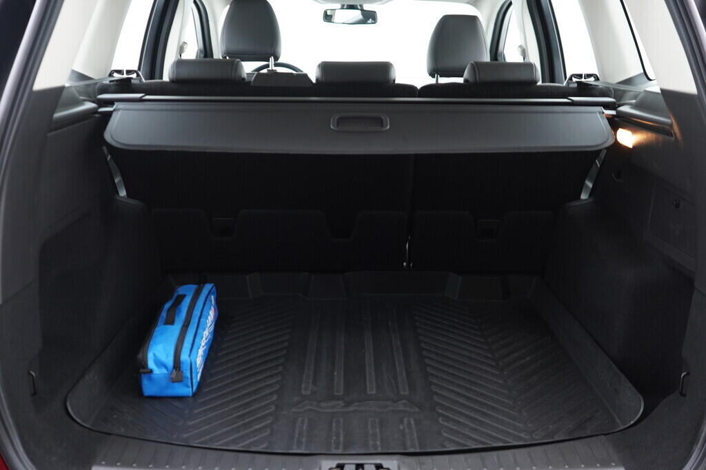 OV190V08858_36.webp_KUGA  2.0  110 kW manuál