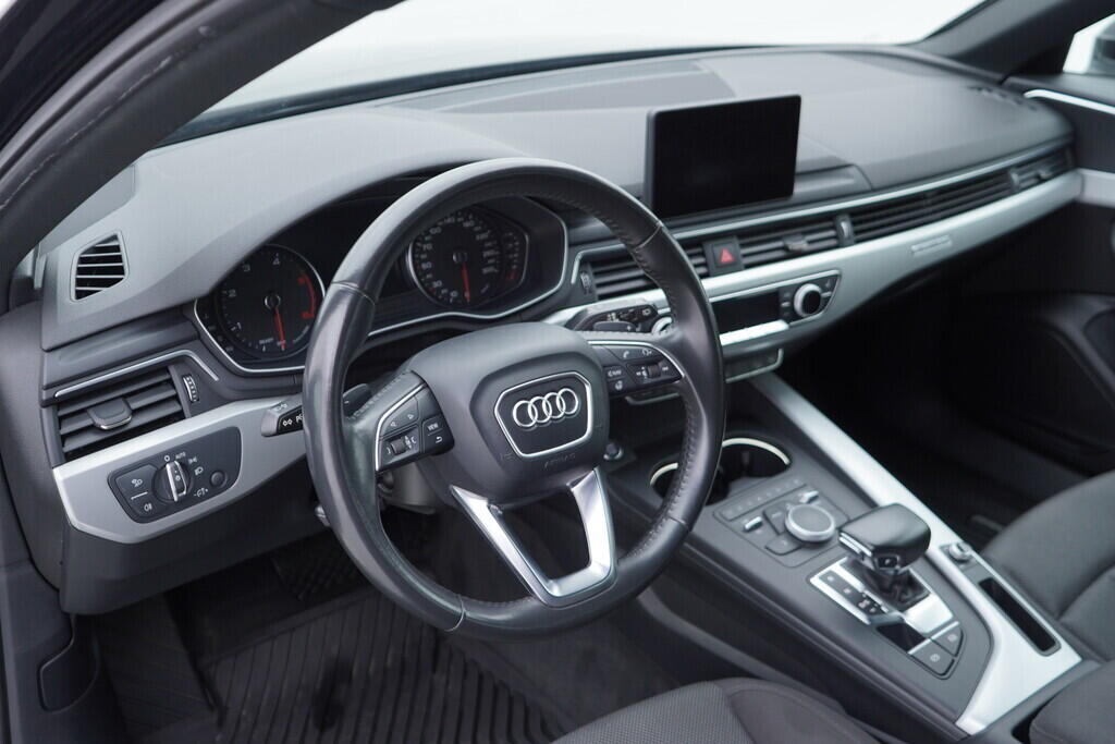 OV190V08860_23.webp_A4 ALLROAD QUATTRO  2.0  140 kW automat