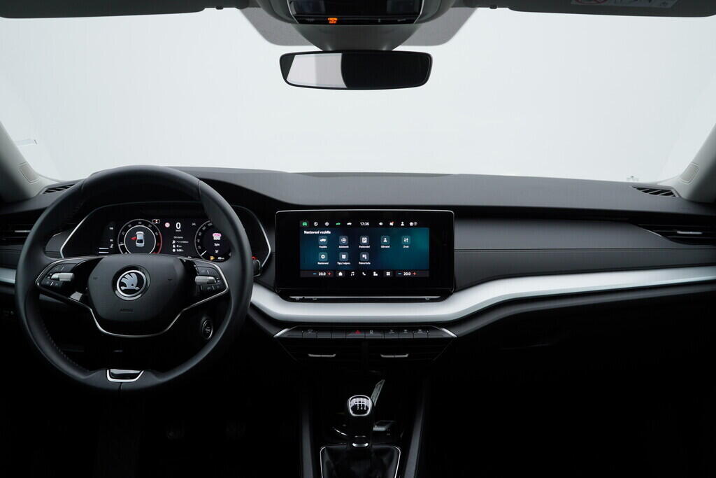 OV190V08864_25.webp_OCTAVIA Selection 1.5 TSI 110 kW manuál, DPH