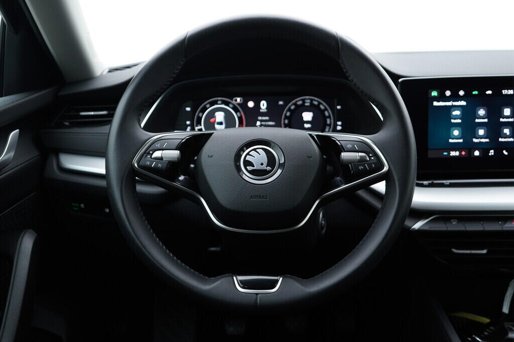 OV190V08864_26.webp_OCTAVIA Selection 1.5 TSI 110 kW manuál, DPH