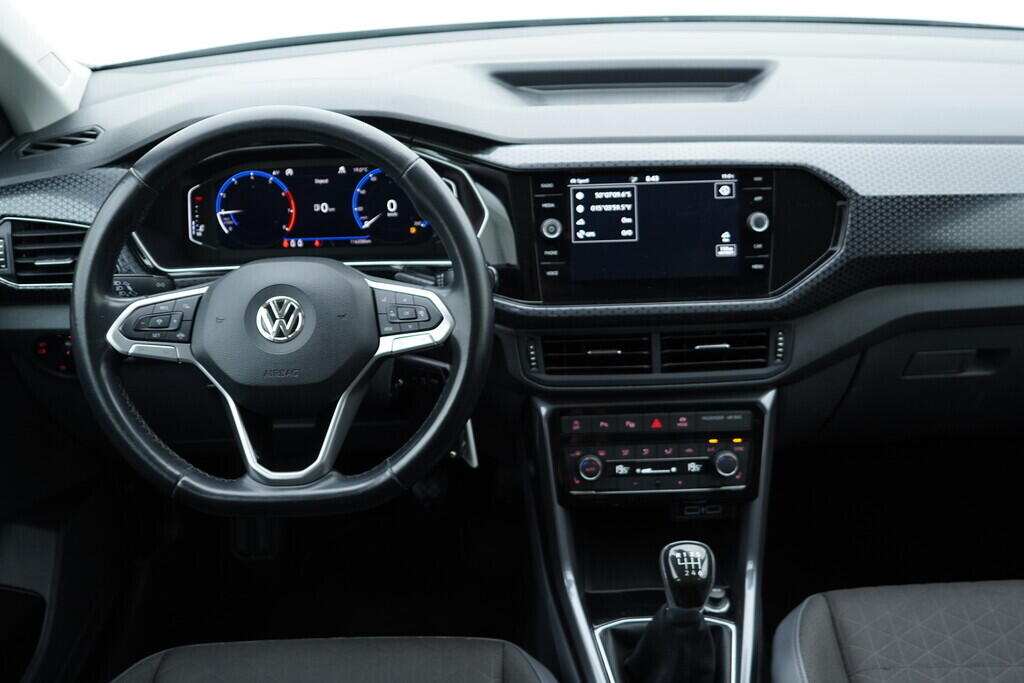 OV190V08870_25.webp_T-CROSS STYLE 1.0 TSI 85 kW manuál