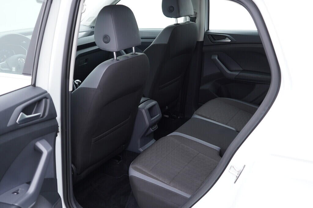 OV190V08870_36.webp_T-CROSS STYLE 1.0 TSI 85 kW manuál