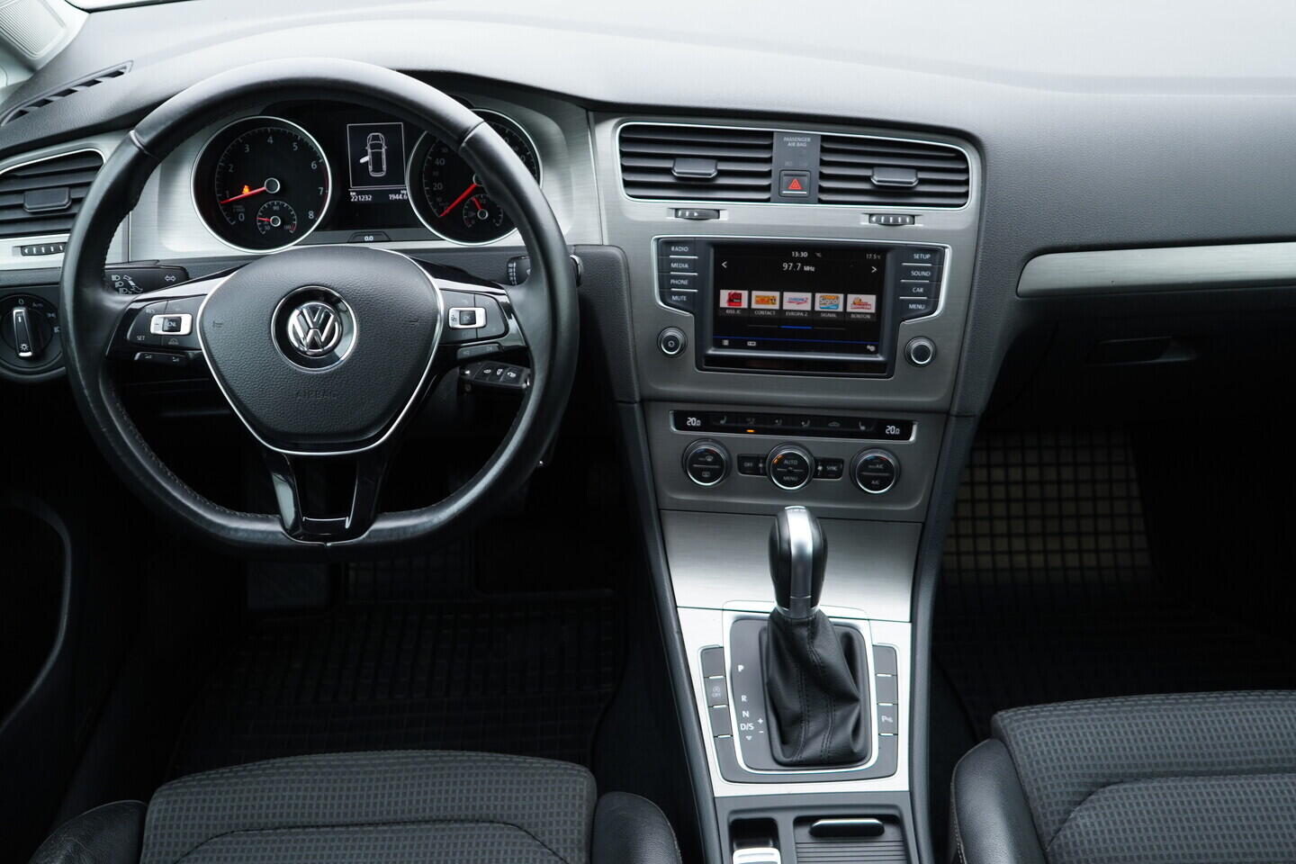 OV190V08871_29.webp_GOLF Comfortline 1.4 TFSI 92 kW automat