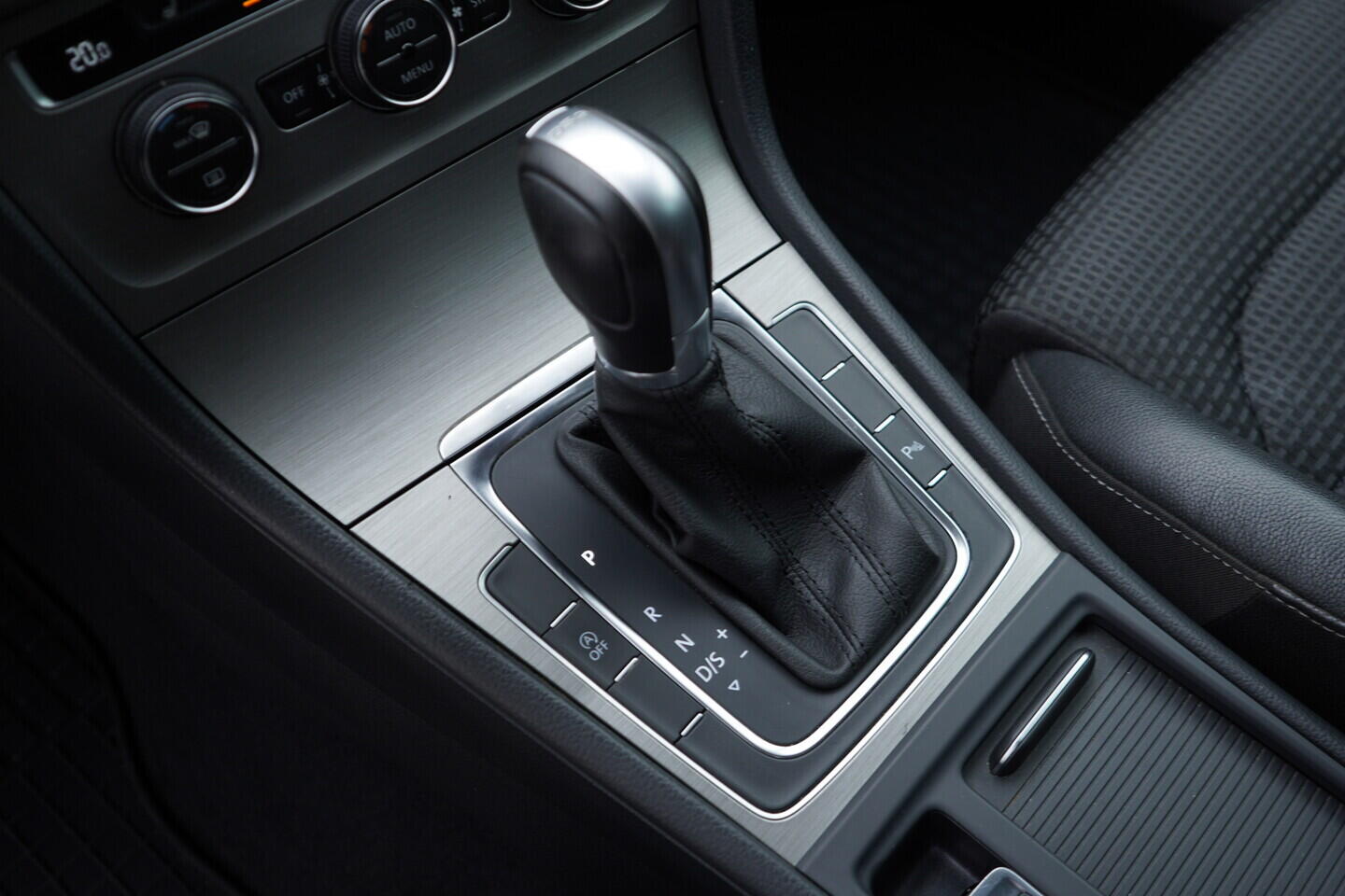 OV190V08871_38.webp_GOLF Comfortline 1.4 TFSI 92 kW automat