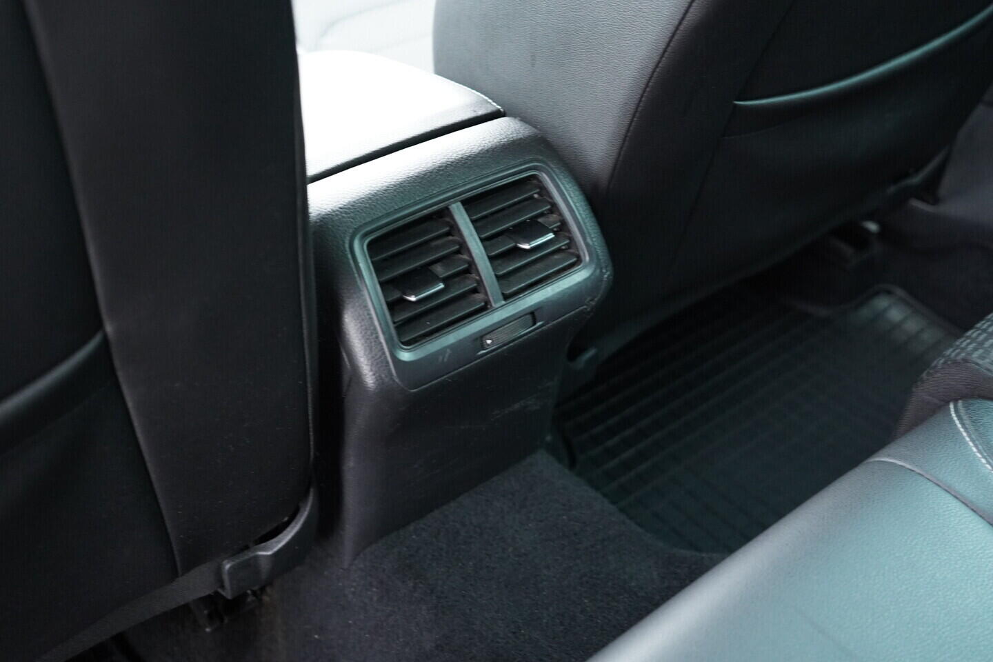 OV190V08871_40.webp_GOLF Comfortline 1.4 TFSI 92 kW automat