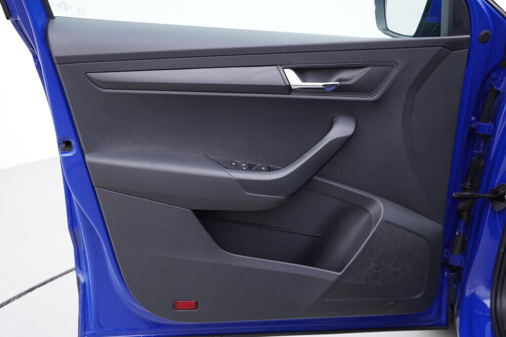 OV190V08873_19.webp_KAROQ Active 2.0 TDI 85 kW manuál